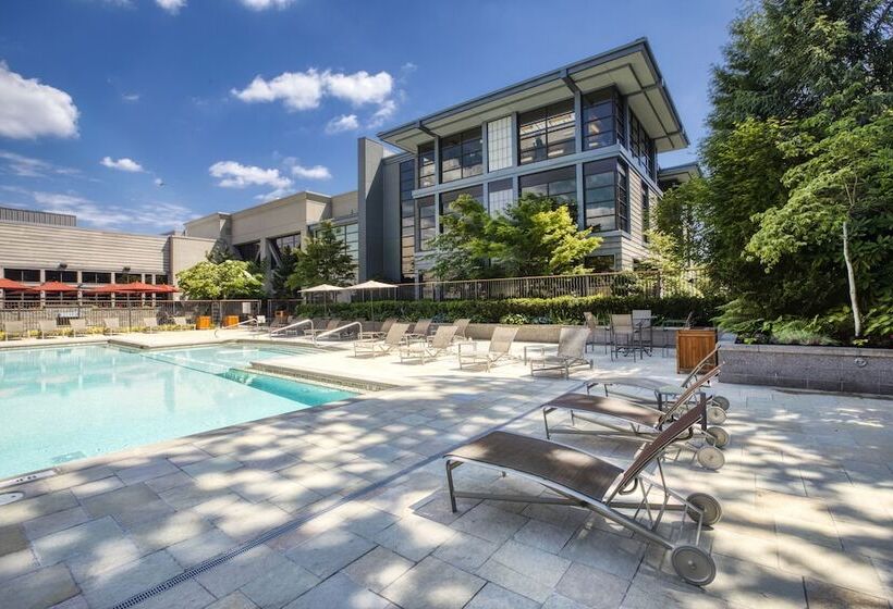 فندق Bellevue Club