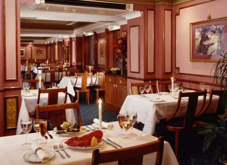 Отель Berjaya Eden Park London