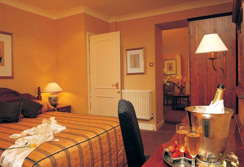 Отель Berjaya Eden Park London