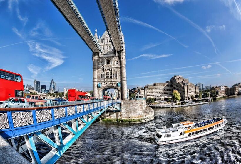 Отель Berjaya Eden Park London