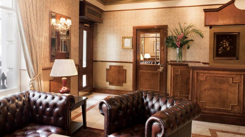 Отель Berjaya Eden Park London