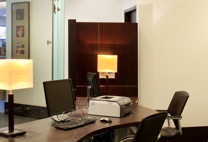 ホテル Best Western Plus Paris Orly Airport