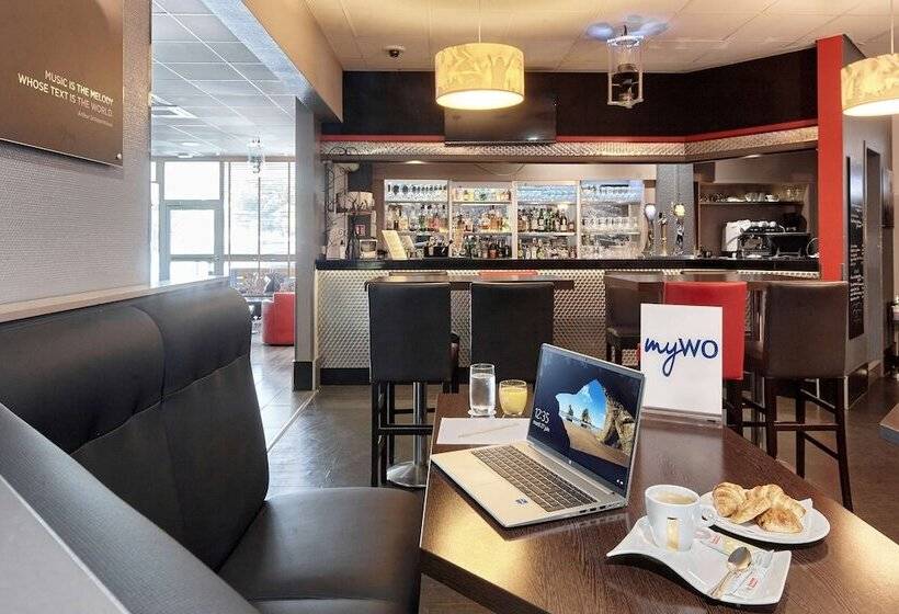 ホテル Best Western Plus Paris Orly Airport