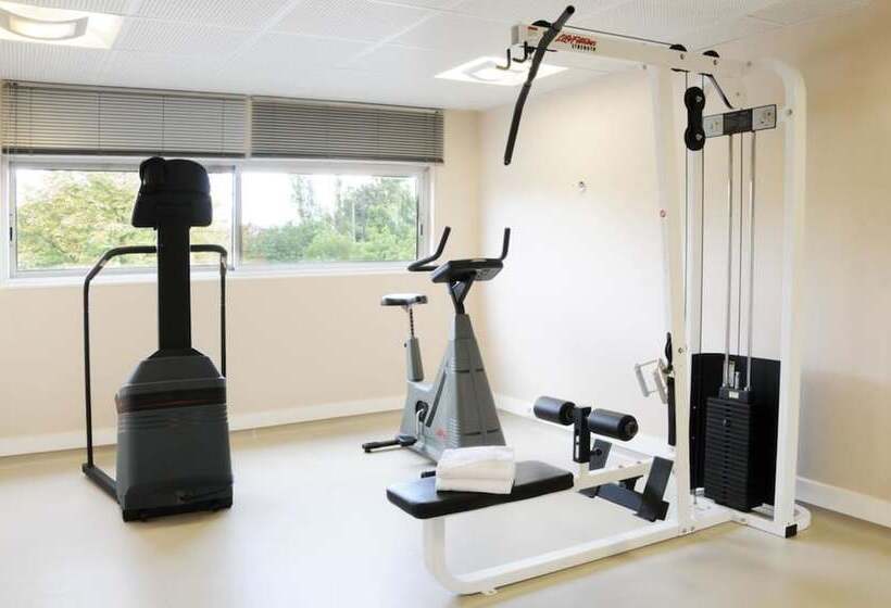 ホテル Best Western Plus Paris Orly Airport