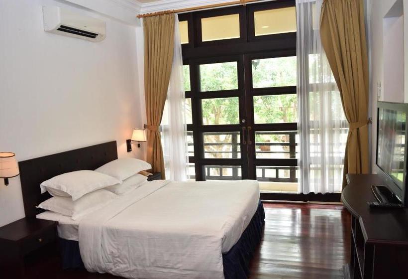 בית מלון כפרי Bintan Lagoon Resort