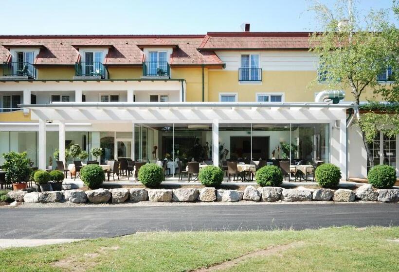 Birkenhof Gols   B & B   Wohlfühl Hotel Mit Wochenend Restaurant