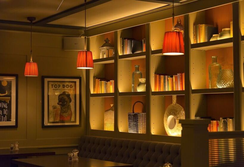 Bonnington Hotel & Leisure Centre