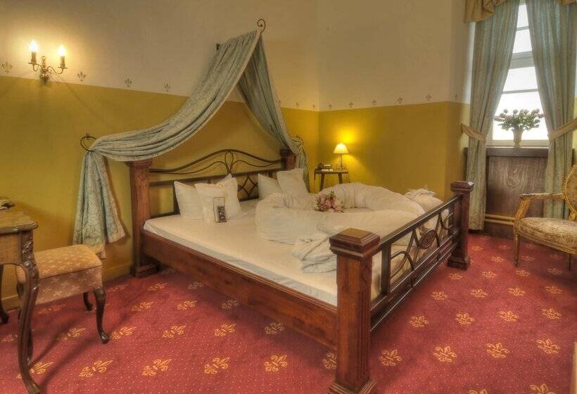 Отель Burg Trendelburg