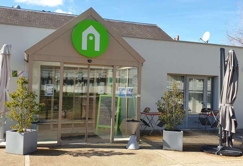 ホテル Campanile Besançon Nord Ecole Valentin