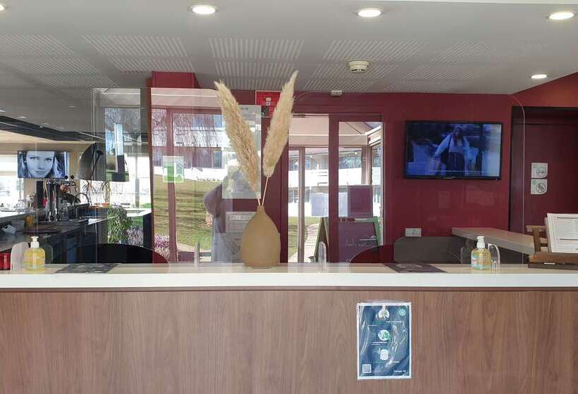 ホテル Campanile Besançon Nord Ecole Valentin