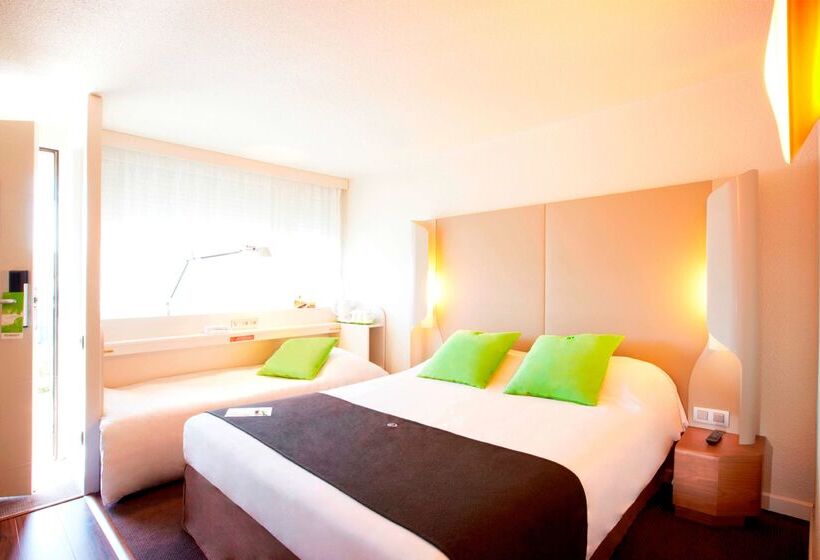 ホテル Campanile Besançon Nord Ecole Valentin