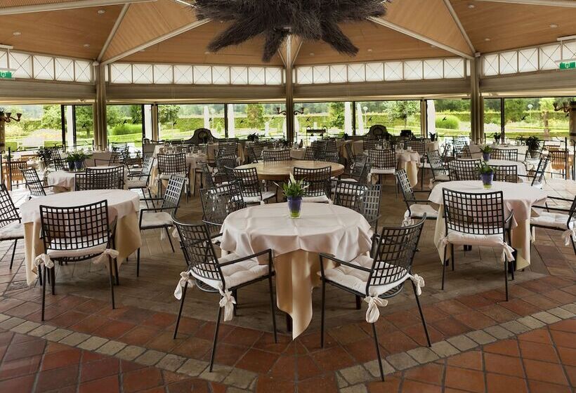 هتل Château St Gerlach   Oostwegel Collection, Member Of Relais And Châteaux