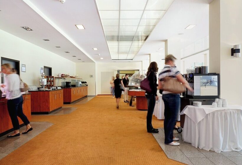 호텔 Courtyard By Marriott Dresden