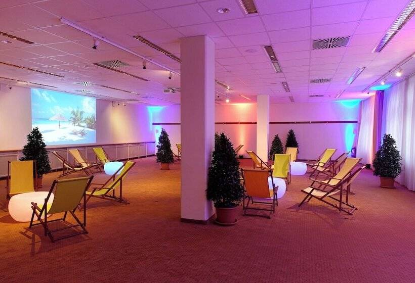 호텔 Courtyard By Marriott Dresden