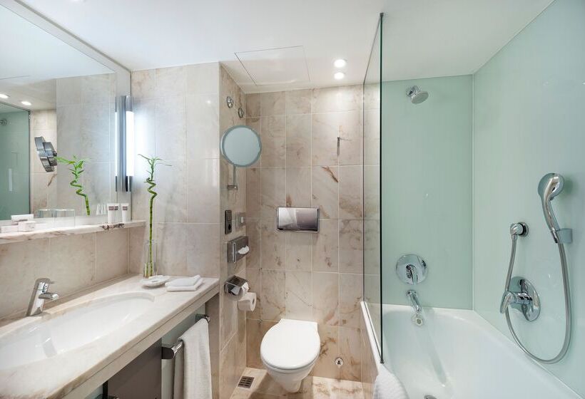 호텔 Crowne Plaza Düsseldorf   Neuss, Ein Ihg