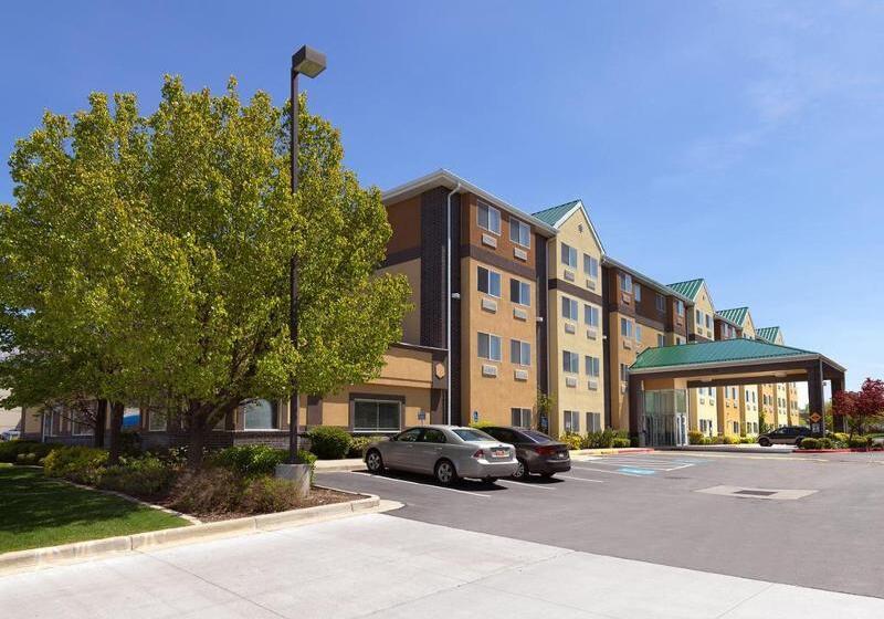 Crystal Inn Hotel & Suites   Midvalley