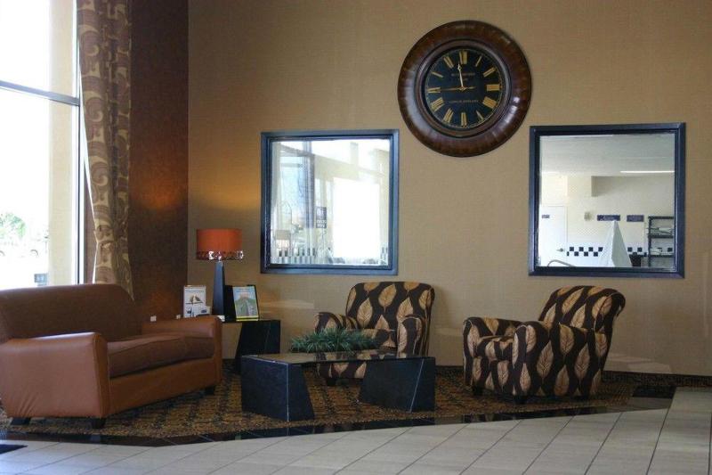 Crystal Inn Hotel & Suites   West Valley City