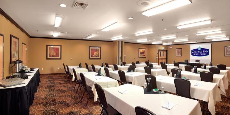 Crystal Inn Hotel & Suites   West Valley City