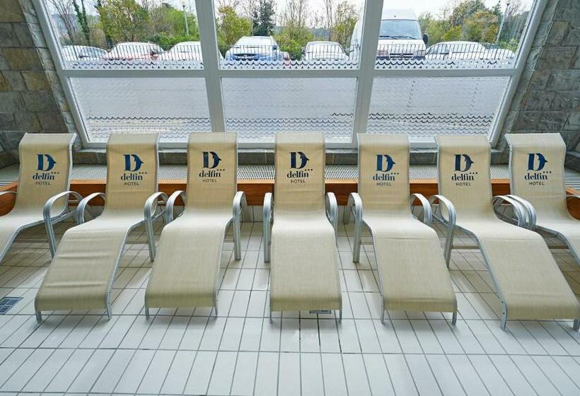 هتل Delfin