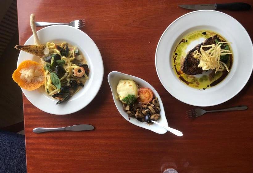 בית מלון כפרי Derrynane  & Holiday Homes