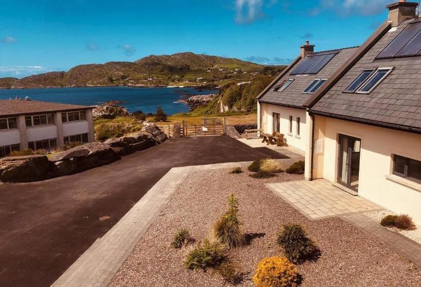 בית מלון כפרי Derrynane  & Holiday Homes