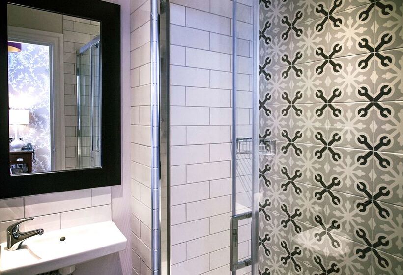 فندق Doubletree By Hilton Cheltenham Cotswolds