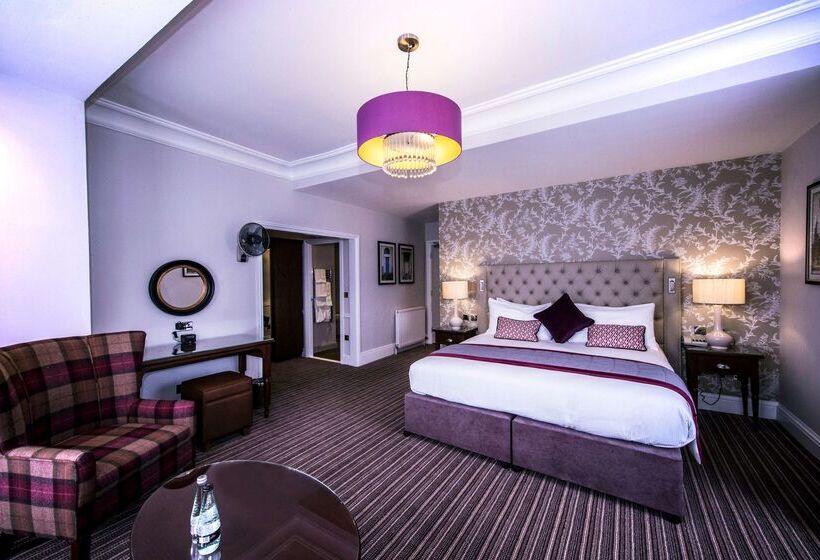 فندق Doubletree By Hilton Cheltenham Cotswolds