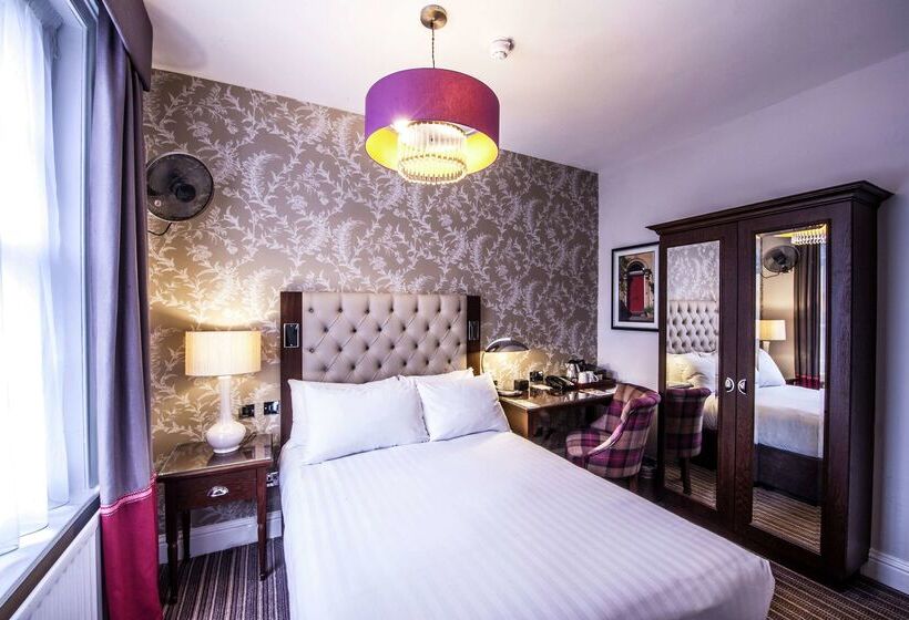 فندق Doubletree By Hilton Cheltenham Cotswolds