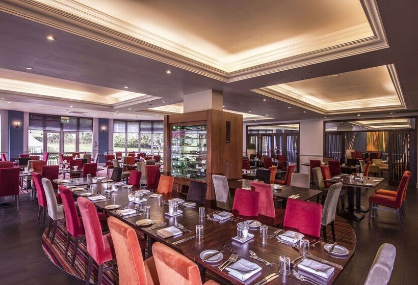 فندق Doubletree By Hilton Cheltenham Cotswolds