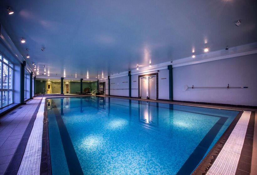 فندق Doubletree By Hilton Cheltenham Cotswolds