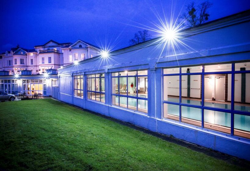 فندق Doubletree By Hilton Cheltenham Cotswolds