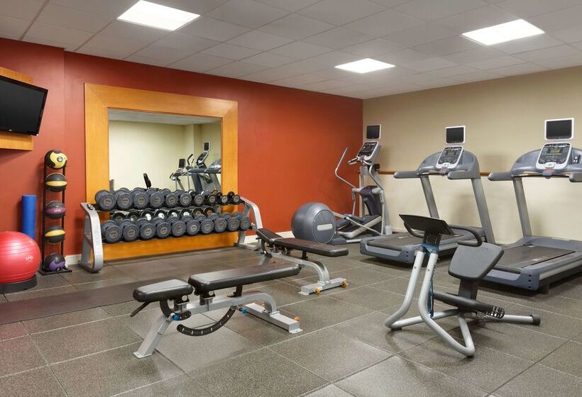 هتل Doubletree By Hilton Hartford  Bradley Airport