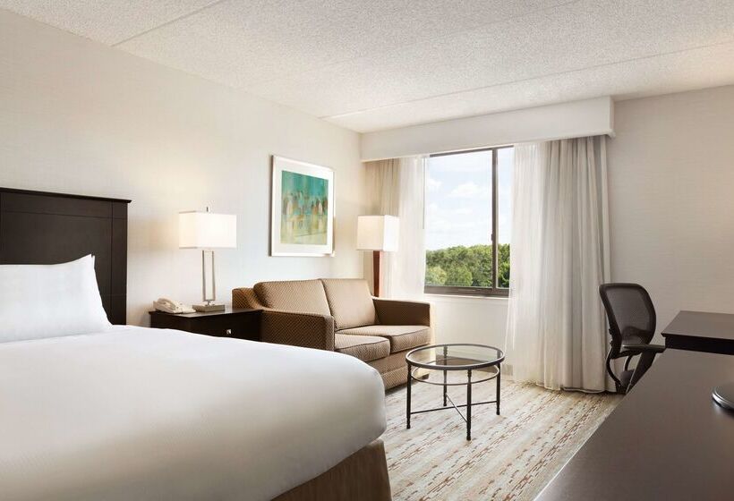 هتل Doubletree By Hilton Hartford  Bradley Airport