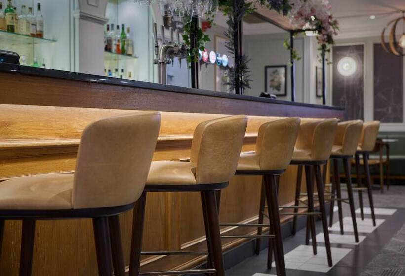 호텔 Doubletree By Hilton Southampton