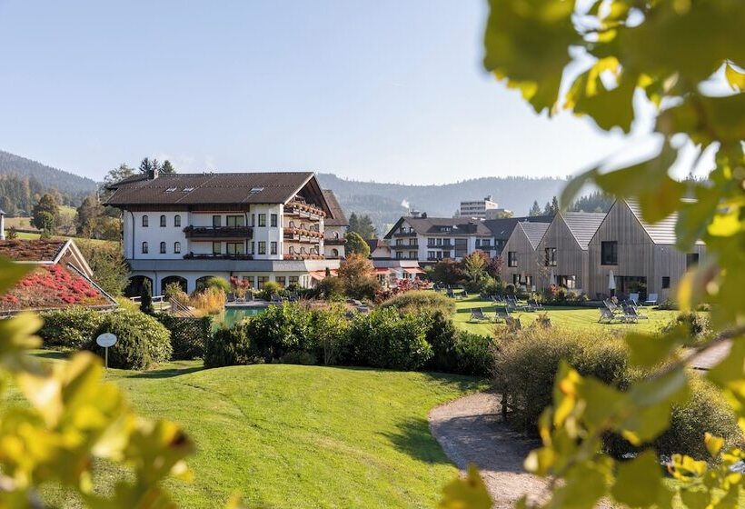 Отель Wellness & Genuss Resort Engel Obertal