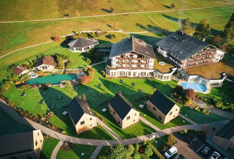 Отель Wellness & Genuss Resort Engel Obertal