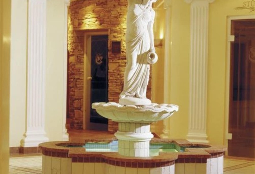 Отель Wellness & Genuss Resort Engel Obertal