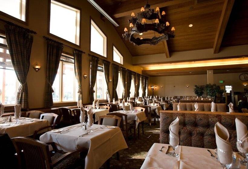 فندق Fairbanks Princess Riverside Lodge