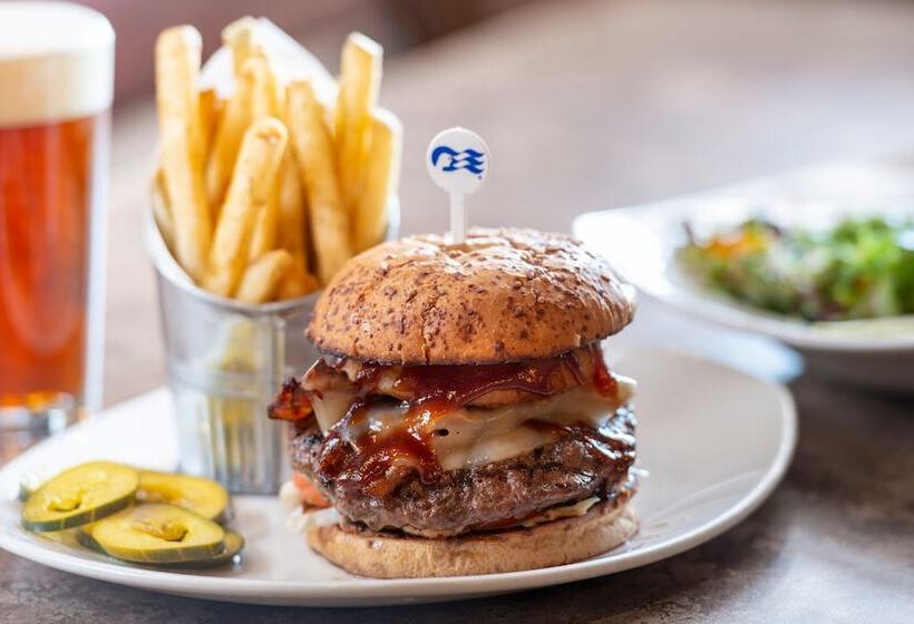 בית מלון כפרי Fairbanks Princess Riverside Lodge