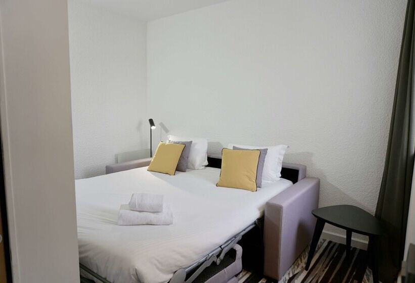 ホテル Golden Tulip Roissy Saint Witz