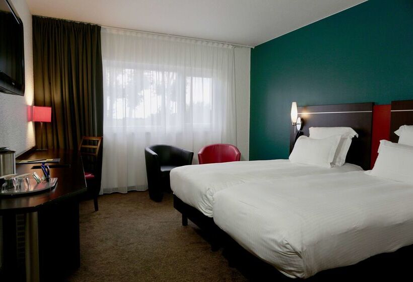 ホテル Golden Tulip Roissy Saint Witz