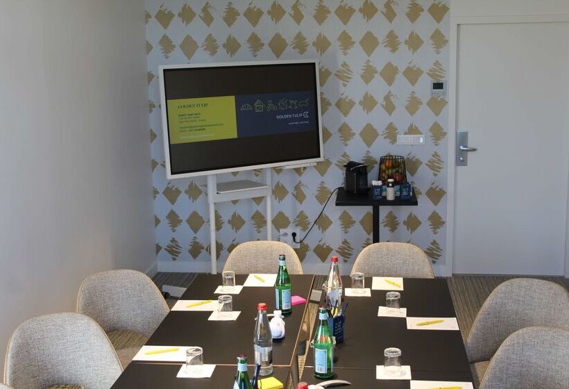 ホテル Golden Tulip Roissy Saint Witz