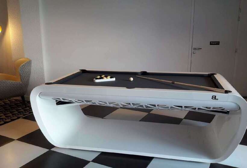 ホテル Golden Tulip Roissy Saint Witz