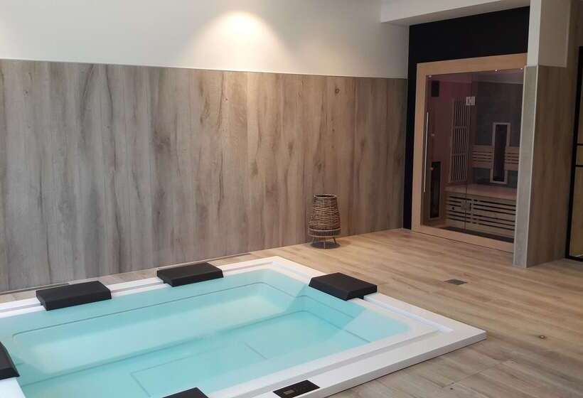 ホテル Golden Tulip Roissy Saint Witz