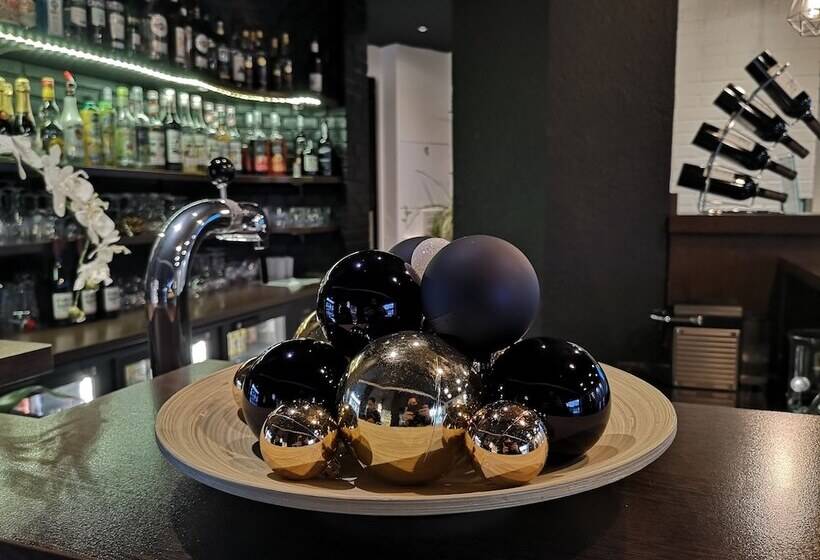 ホテル Golden Tulip Roissy Saint Witz