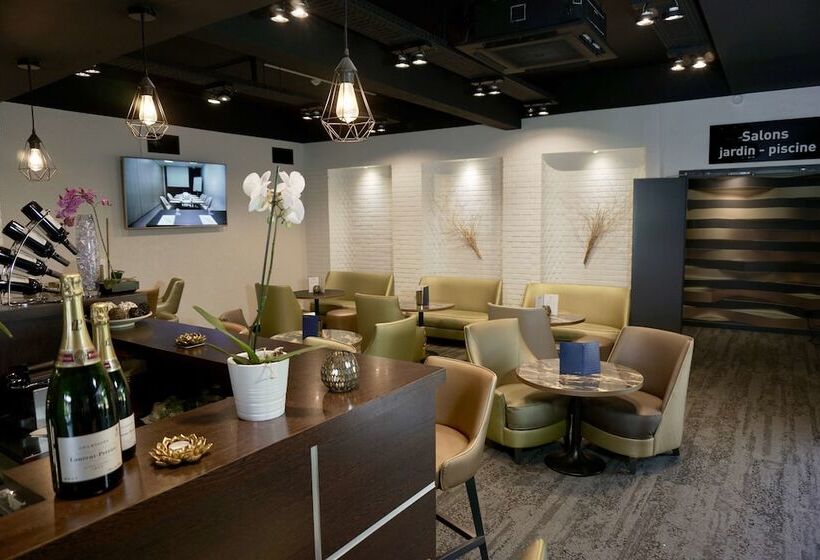 ホテル Golden Tulip Roissy Saint Witz