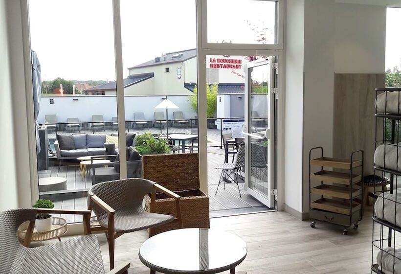 ホテル Golden Tulip Roissy Saint Witz