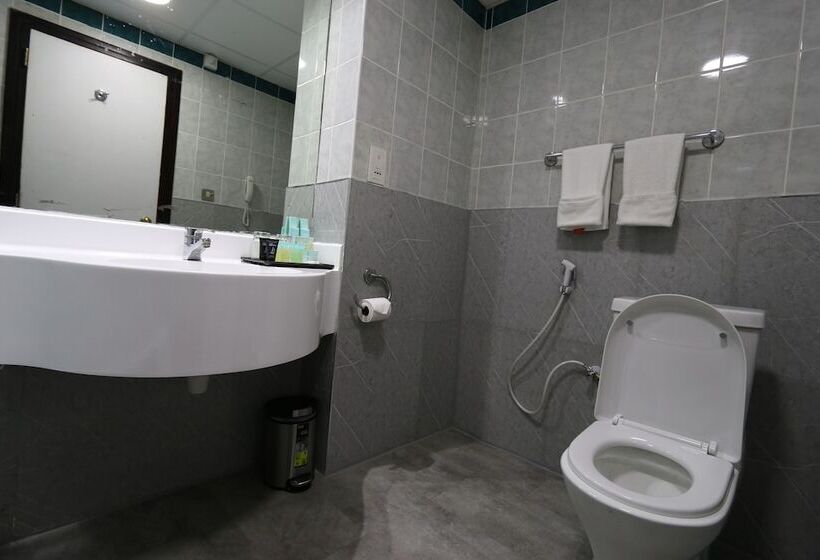 هتل Knight Armour