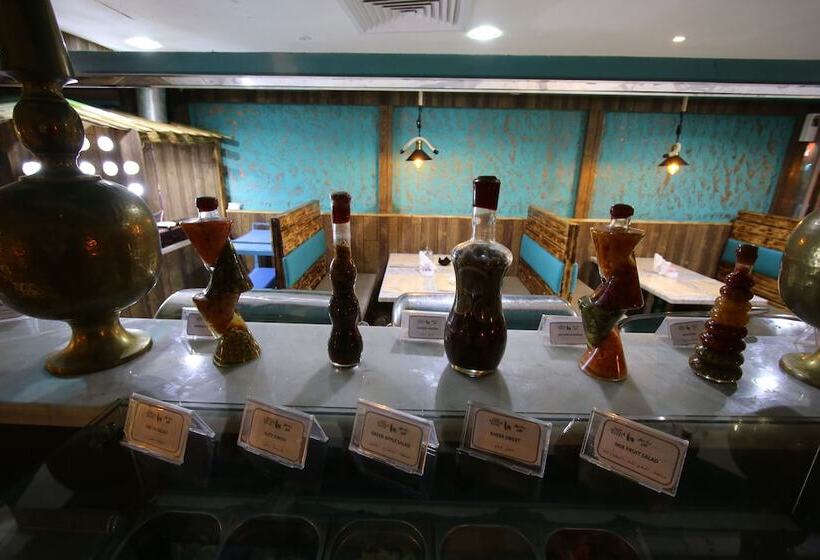 هتل Knight Armour