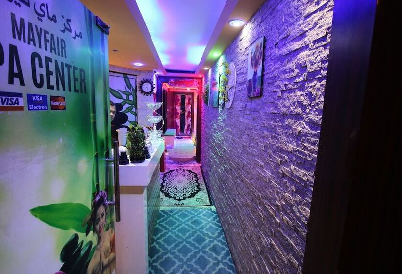 هتل Knight Armour